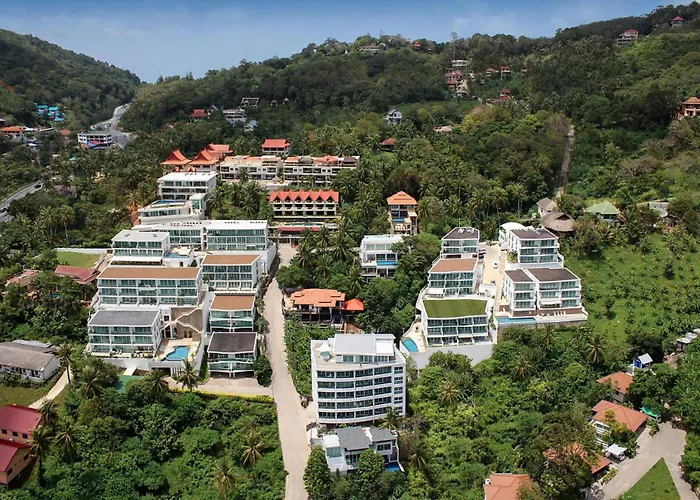 Sea View Apartment At Kata Ocean View By Lofty